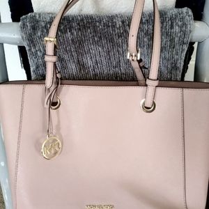 Michael Kors medium tote